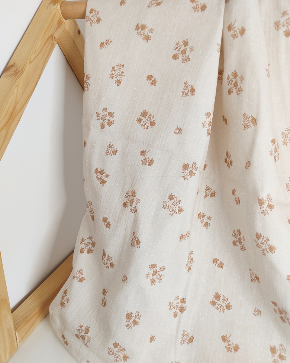 vintage flowers beige