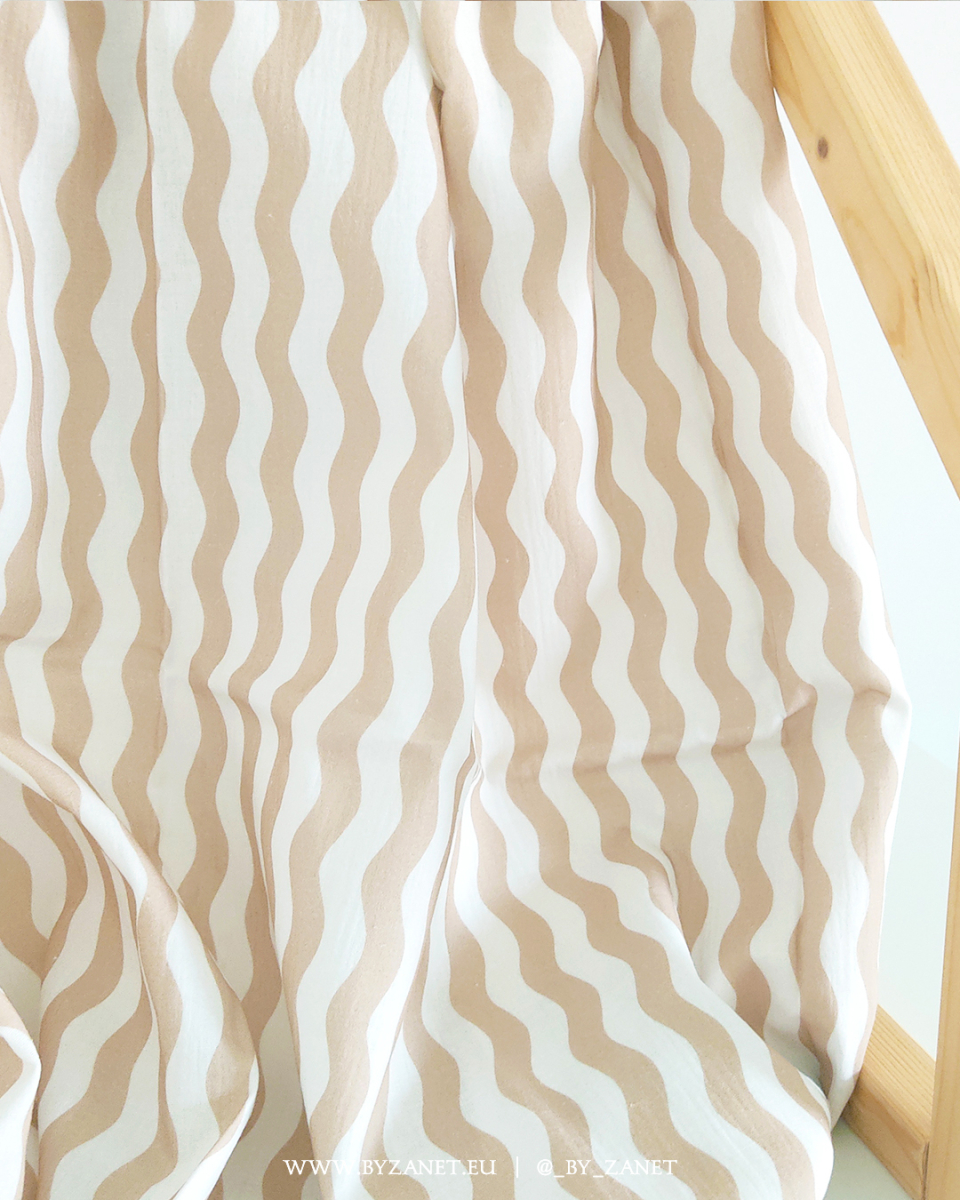 wavy stripes - caramel & cream mini