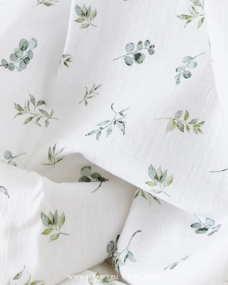 Watercolor leaves green